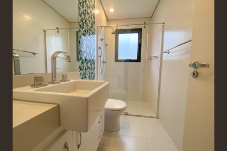 Casa de condomínio à venda com 450m², 4 quartos e 4 vagas