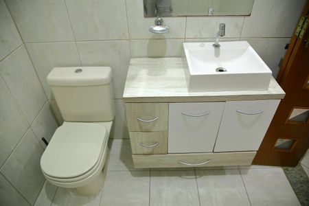 Suíte - Banheiro  de casa para alugar com 2 quartos, 125m² em Vila Santa Luzia, São Bernardo do Campo