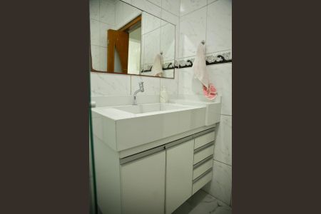 Casa para alugar com 125m², 2 quartos e 2 vagasBanheiro 