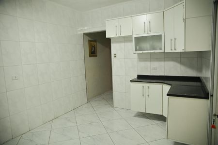 Casa para alugar com 125m², 2 quartos e 2 vagasCozinha 
