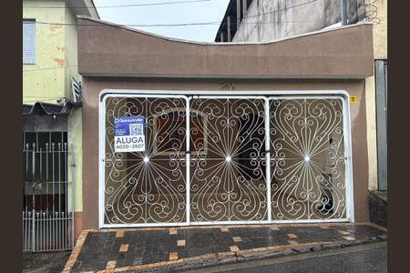 Casa para alugar com 125m², 2 quartos e 2 vagasFachada 