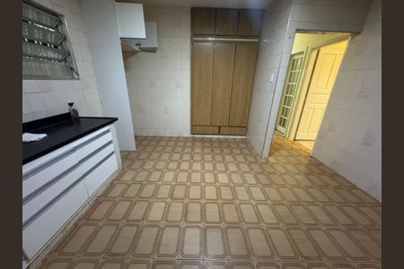 Casa para alugar com 3 quartos, 150m² em Jardim dos Lagos, São Paulo