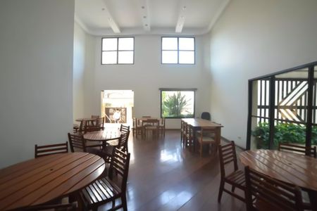 Apartamento para alugar com 340m², 3 quartos e 3 vagasÁrea comum - Salão de festas