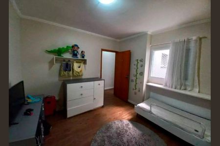 Casa à venda com 3 quartos, 190m² em Vila Linda, Santo André