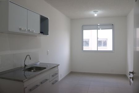 Sala e Cozinha Integrada de apartamento para alugar com 1 quarto, 25m² em Parque Industrial Tomas Edson, São Paulo