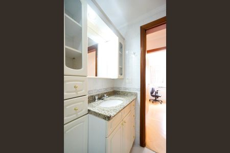 Apartamento para alugar com 88m², 3 quartos e 2 vagasBanheiro social 02