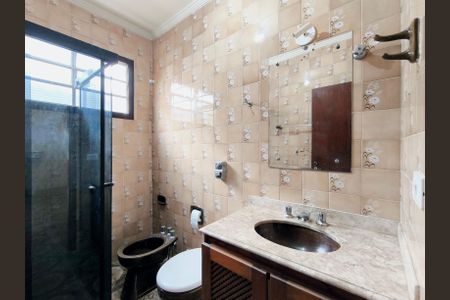 Casa à venda com 173m², 3 quartos e 3 vagasBanheiro 3