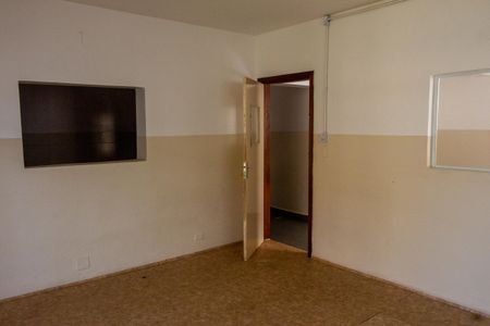 Sala 1 de casa para alugar com 8 quartos, 1000m² em Jardim Shangrilá (zona Sul), São Paulo