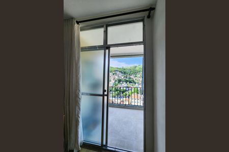 Apartamento para alugar com 84m², 2 quartos e 1 vagaVaranda 