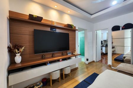 Apartamento para alugar com 84m², 2 quartos e 1 vagaSala 