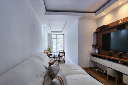 Apartamento para alugar com 84m², 2 quartos e 1 vagaSala 