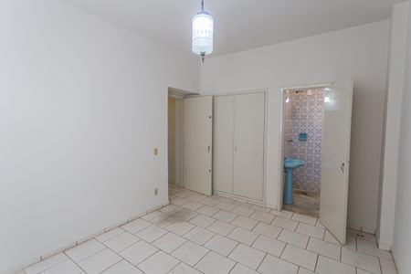 Apartamento à venda com 120m², 3 quartos e 1 vaga Apartamento à venda com 120m², 3 quartos e 1 vagaSuíte