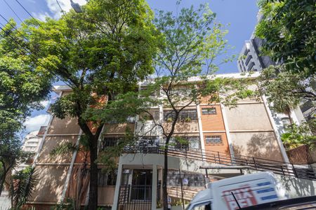Apartamento à venda com 120m², 3 quartos e 1 vaga Apartamento à venda com 120m², 3 quartos e 1 vagaFachada