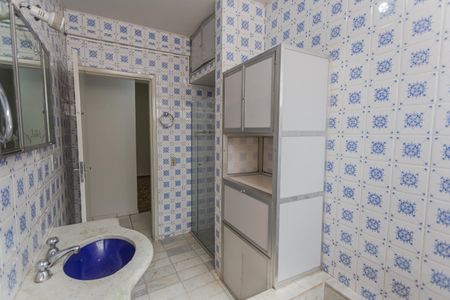 Apartamento à venda com 120m², 3 quartos e 1 vaga Apartamento à venda com 120m², 3 quartos e 1 vagaBanheiro Social