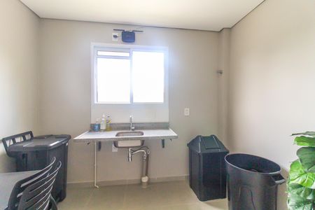 Apartamento para alugar com 32m², 2 quartos e sem vaga Apartamento para alugar com 32m², 2 quartos e sem vagaÁrea comum - Salão de festas