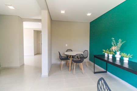 Apartamento para alugar com 32m², 2 quartos e sem vaga Apartamento para alugar com 32m², 2 quartos e sem vagaÁrea comum - Salão de festas