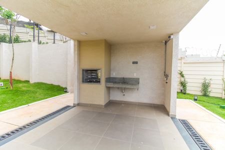 Apartamento para alugar com 32m², 2 quartos e sem vaga Apartamento para alugar com 32m², 2 quartos e sem vagaÁrea comum - Churrasqueira