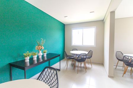 Apartamento para alugar com 32m², 2 quartos e sem vaga Apartamento para alugar com 32m², 2 quartos e sem vagaÁrea comum - Salão de festas