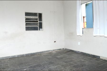 Quarto de casa para alugar com 1 quarto, 50m² em Jardim Vitoria, Belo Horizonte