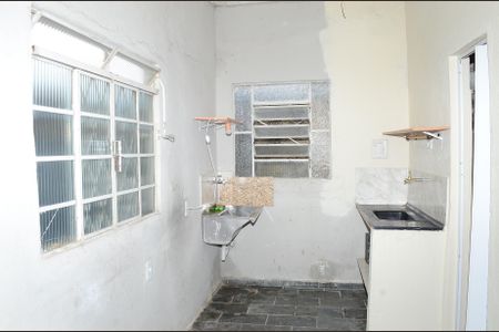 Casa para alugar com 50m², 1 quarto e 1 vagaSala/Cozinha