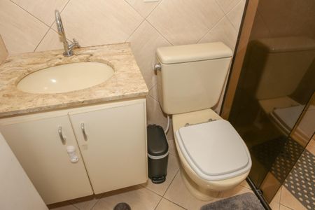 Apartamento à venda com 76m², 3 quartos e 2 vagasBanheiro da Suíte