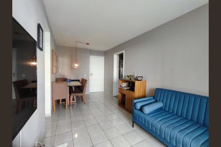 Apartamento à venda com 68m², 2 quartos e 1 vagaSala