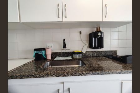 Apartamento à venda com 68m², 2 quartos e 1 vagaCozinha