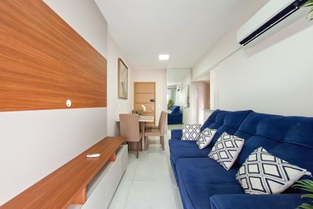 Apartamento para alugar com 74m², 2 quartos e 2 vagasSala