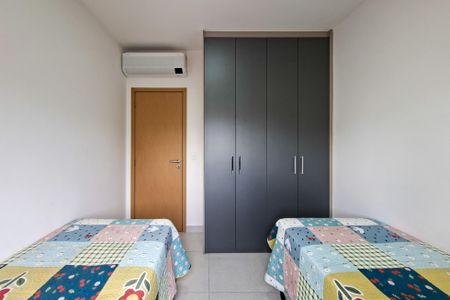 Apartamento para alugar com 74m², 2 quartos e 2 vagasQuarto