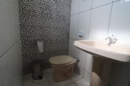 Casa para alugar com 360m², 2 quartos e 4 vagasBanheiro quintal 1