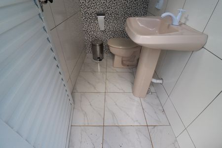 Casa para alugar com 360m², 2 quartos e 4 vagasBanheiro quintal 1