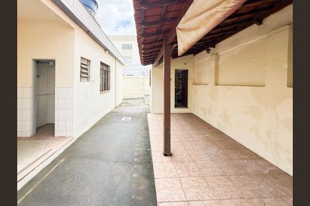 Casa para alugar com 144m², 3 quartos e 1 vaga Casa para alugar com 144m², 3 quartos e 1 vagaÁrea de serviço