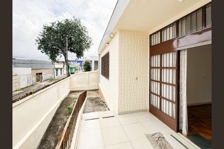 Casa para alugar com 144m², 3 quartos e 1 vaga Casa para alugar com 144m², 3 quartos e 1 vagaÁrea externa