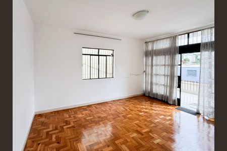 Sala de casa para alugar com 3 quartos, 144m² em Carlos Prates, Belo Horizonte