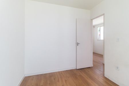 Quarto 1 de apartamento para alugar com 2 quartos, 50m² em Jardim Itamarati, Poá