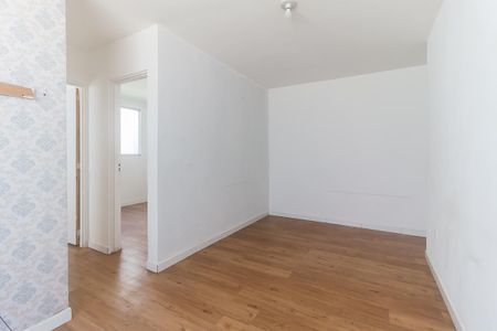 Sala de apartamento para alugar com 2 quartos, 50m² em Jardim Itamarati, Poá