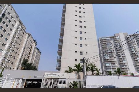 Apartamento à venda com 33m², 1 quarto e 1 vaga Apartamento à venda com 33m², 1 quarto e 1 vagaFachada