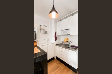 Apartamento à venda com 33m², 1 quarto e 1 vaga Apartamento à venda com 33m², 1 quarto e 1 vagaCozinha