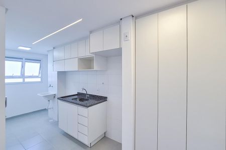 Apartamento para alugar com 48m², 2 quartos e 1 vaga Apartamento para alugar com 48m², 2 quartos e 1 vagaCozinha e Área de Serviço