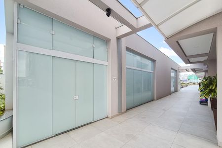 Apartamento para alugar com 48m², 2 quartos e 1 vaga Apartamento para alugar com 48m², 2 quartos e 1 vagaÁrea comum - Churrasqueira