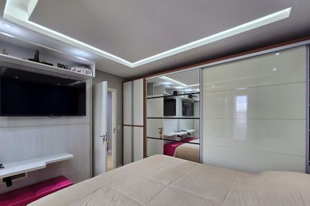 Apartamento à venda com 79m², 3 quartos e 2 vagas Apartamento à venda com 79m², 3 quartos e 2 vagasSuíte