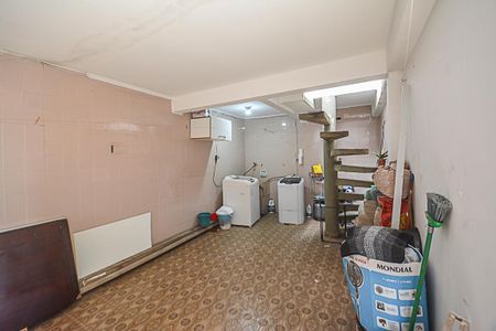 Casa à venda com 116m², 3 quartos e 1 vagaÁrea de Serviço