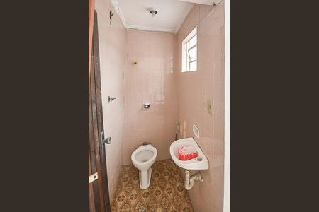 Casa à venda com 116m², 3 quartos e 1 vagaQuarto e Banheiro de Serviço