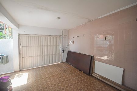 Casa à venda com 116m², 3 quartos e 1 vagaÁrea de Serviço