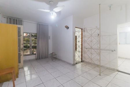 Sala de casa para alugar com 3 quartos, 220m² em Vila Jamil, Poá