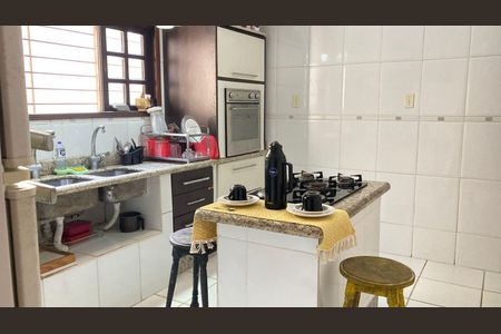 Casa para alugar com 360m², 5 quartos e 4 vagasCozinha