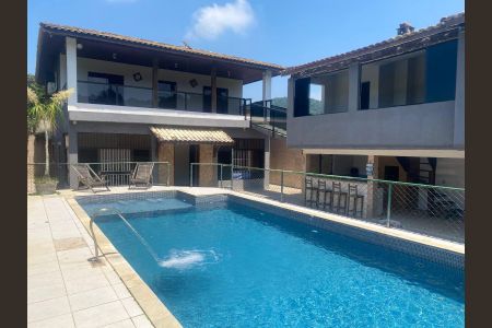 Casa para alugar com 360m², 5 quartos e 4 vagasÁrea externa