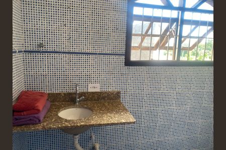 Casa para alugar com 360m², 5 quartos e 4 vagasBanheiro