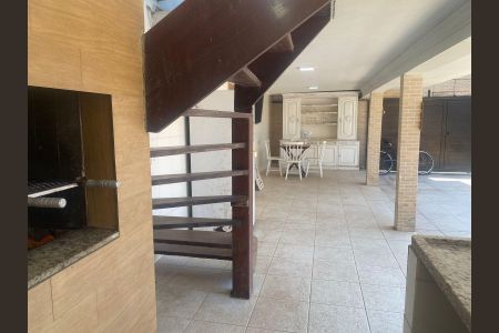 Casa para alugar com 360m², 5 quartos e 4 vagasÁrea externa