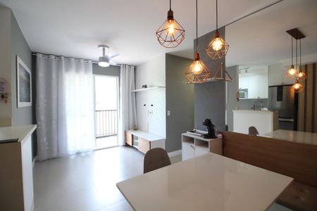 Sala de apartamento à venda com 3 quartos, 68m² em Jacarepaguá, Rio de Janeiro